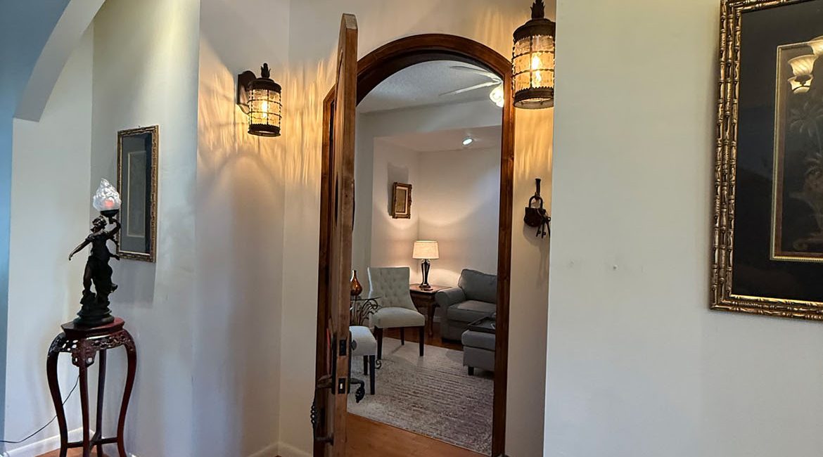 Tuscan Manor Lord of The Manor Suite