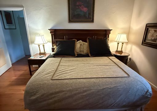 Lord of The Manor Suite