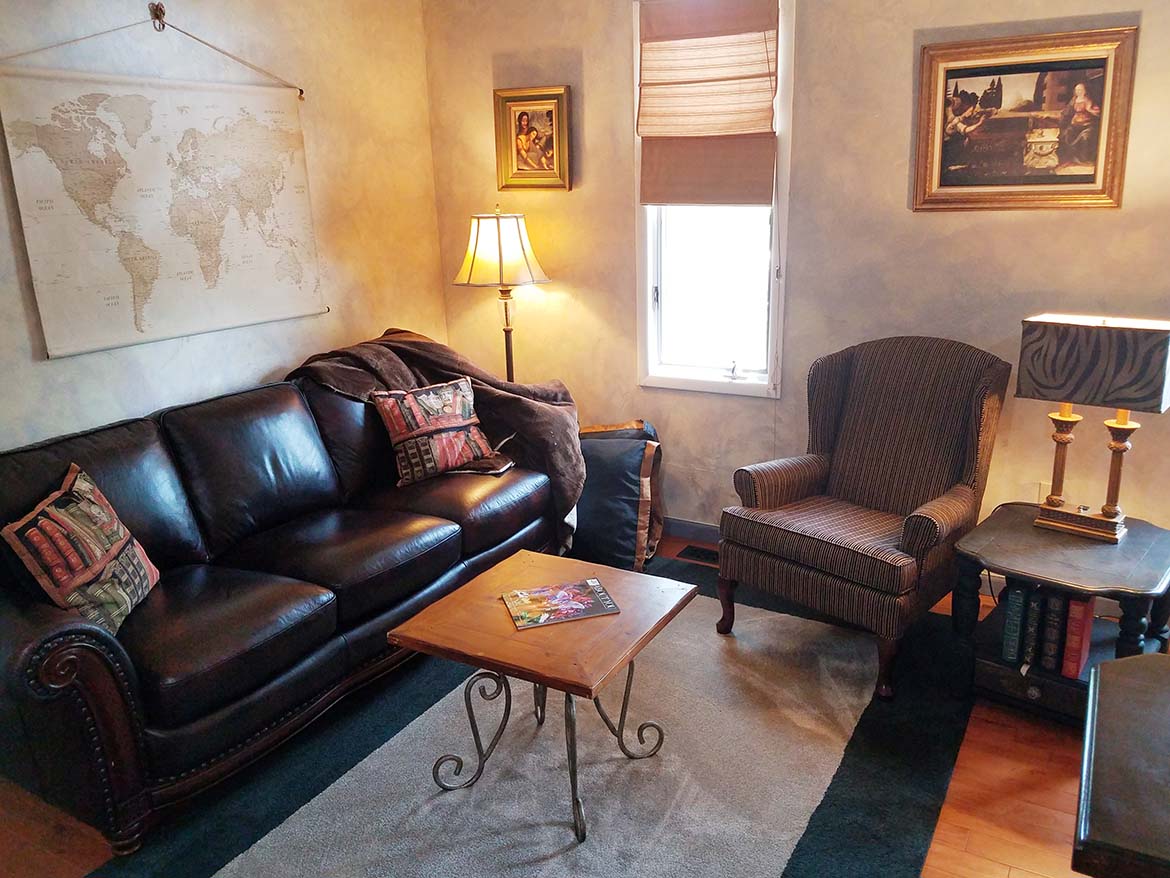 Tuscan Manor Renaissance Suite Seating Area in Eureka Springs