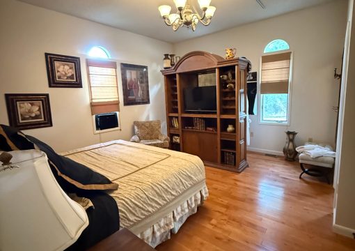 Lord of The Manor Suite