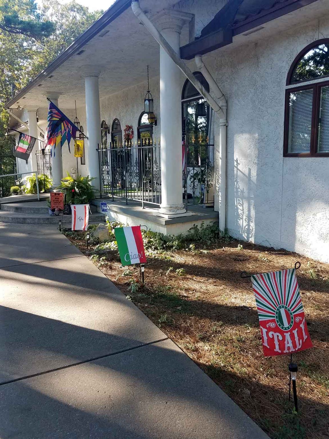 About Tuscan Manor Eureka Springs Bed & Breakfast Lodging